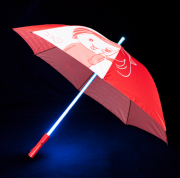 ライブ終わりに雨とか降っててさ、これみんなで差して帰ったら、もう無敵じゃんね？LED 傘＜赤＞