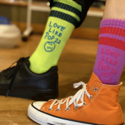 洗濯カゴでも見つかる靴下＜紫ライン＞